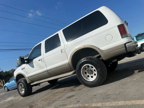 Used 2002 Ford Excursion Limited image 3