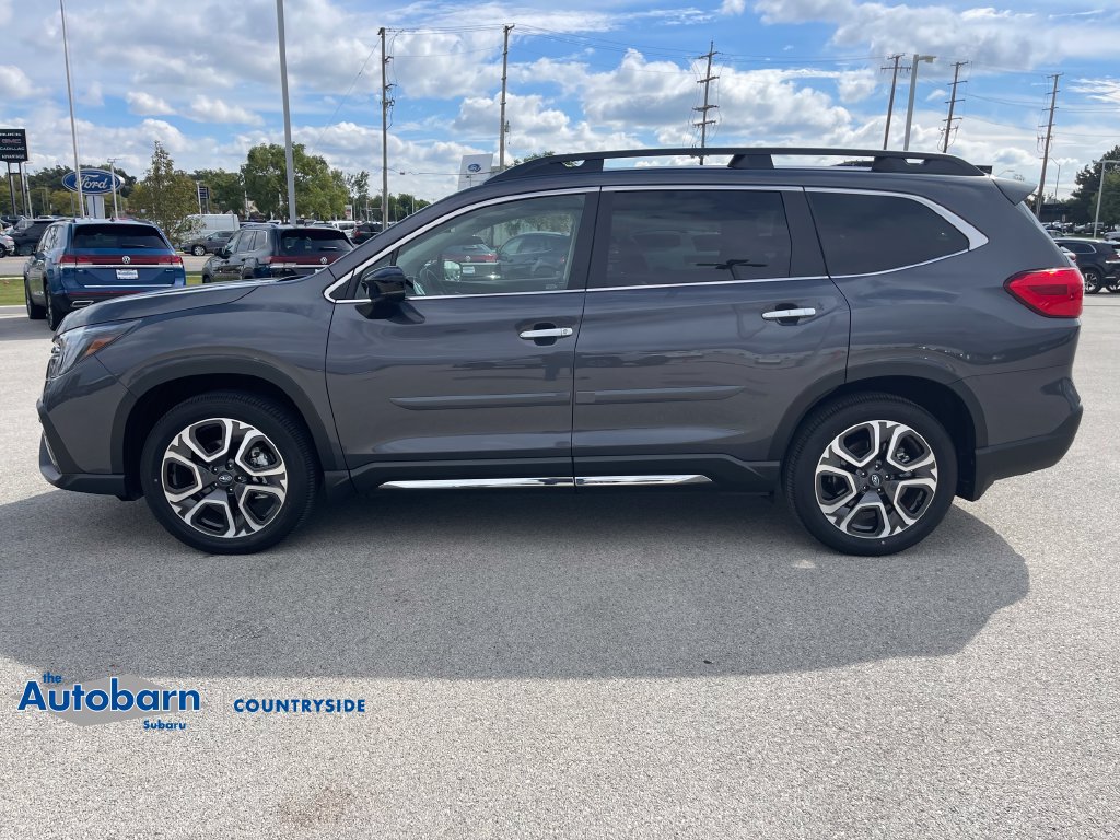 Used 2026 Subaru Ascent Touring AWD/4WD image 2