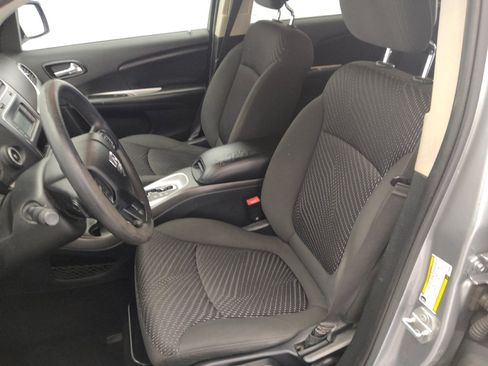 Used 2017 Dodge Journey SE image 17