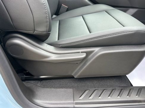 New 2025 Chevrolet Colorado LT w/ LT Convenience Package image 21