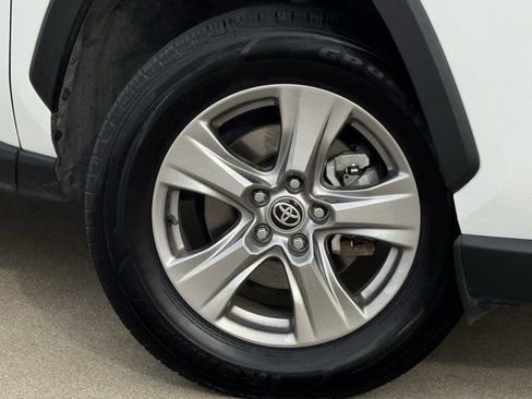 Used 2023 Toyota RAV4 XLE image 33