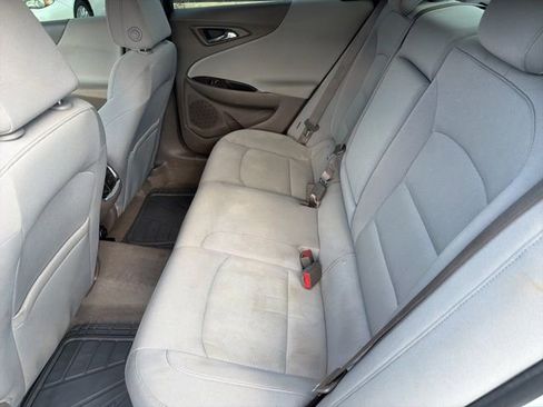 Used 2022 Chevrolet Malibu LT image 14