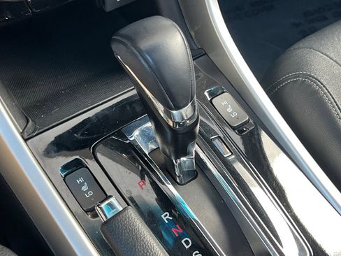 Used 2017 Honda Accord EX-L image 18