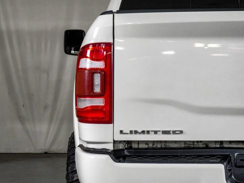 Used 2023 RAM 2500 Limited AWD/4WD image 43