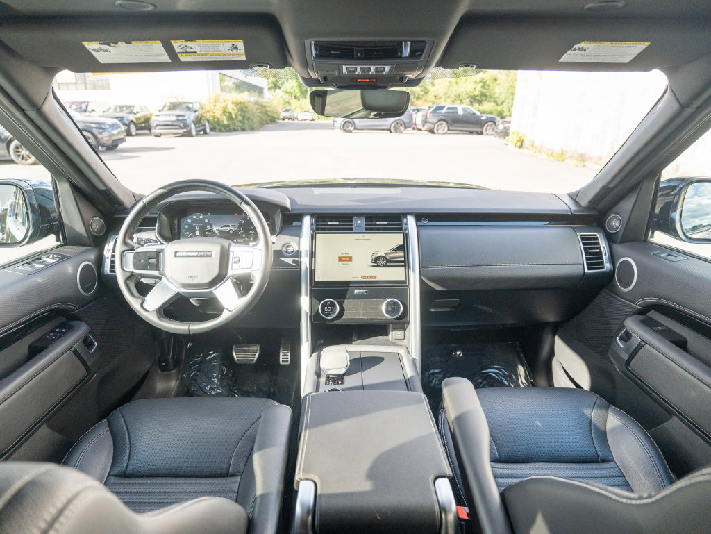 Used 2023 Land Rover Discovery S R-Dynamic AWD/4WD image 16