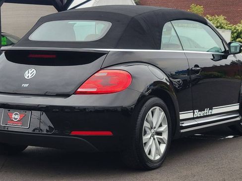 Used 2015 Volkswagen Beetle TDI FWD image 11