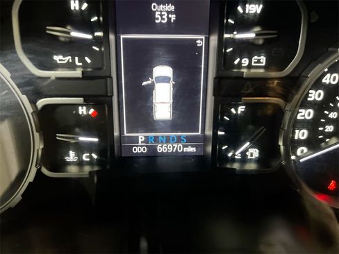 Used 2020 Toyota Tundra SR5 image 12