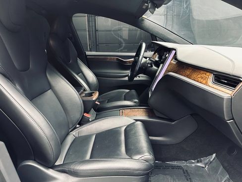 Used 2021 Tesla Model X Long Range AWD/4WD image 19