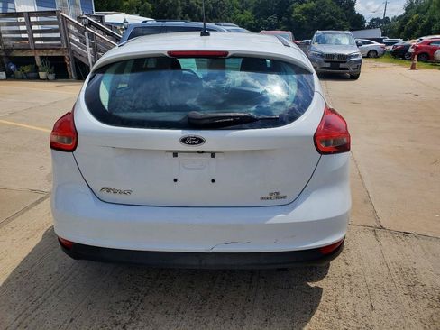 Used 2016 Ford Focus SE w/ Interior Protection Package FWD image 10