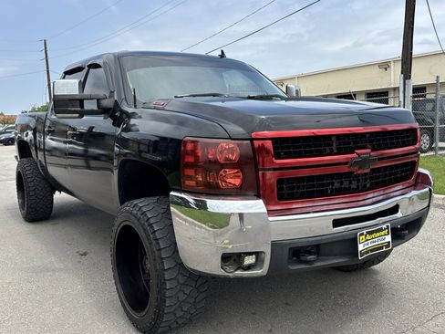 Used 2007 Chevrolet Silverado 2500 LTZ w/ Suspension Package, Off-Road AWD/4WD image 13