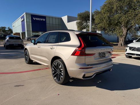 New 2026 Volvo XC60 T8 Ultra w/ Protection Package Premier image 4
