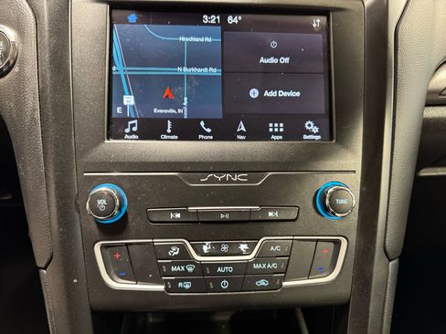 Used 2019 Ford Fusion SE w/ Equipment Group 151A image 25