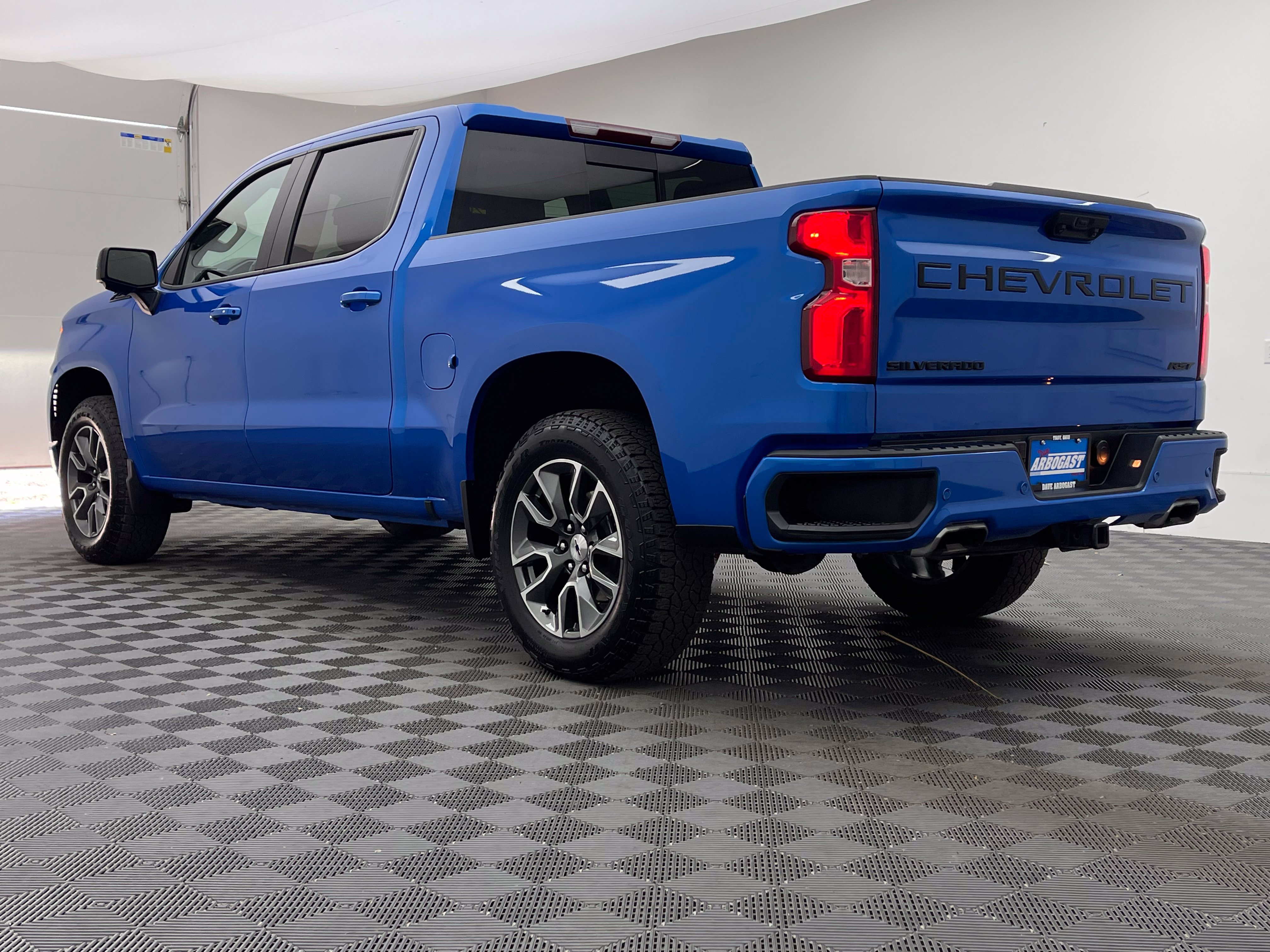 Used 2025 Chevrolet Silverado 1500 RST AWD/4WD image 10