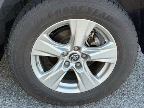 Certified 2019 Toyota RAV4 XLE image 14