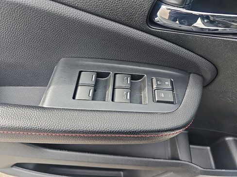 Used 2021 Honda Pilot Black Edition image 13