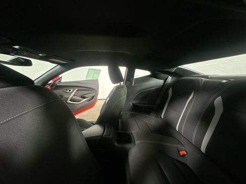 Used 2021 Chevrolet Camaro LT RWD image 13