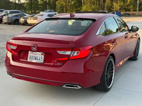 Used 2018 Honda Accord Sport image 11