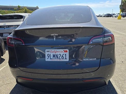 Used 2024 Tesla Model Y Performance AWD/4WD image 5