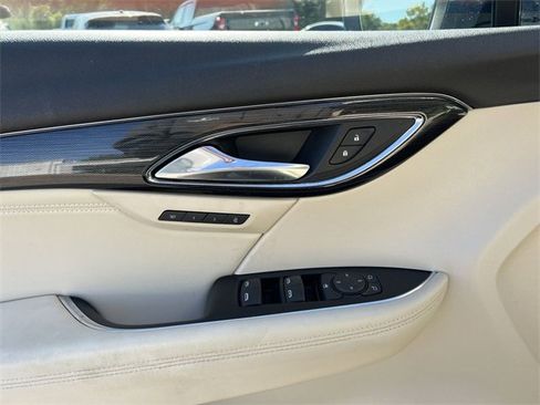 Used 2023 Buick Envision Essence image 21