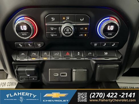 Used 2022 Chevrolet Silverado 1500 LTZ w/ Technology Package AWD/4WD image 30