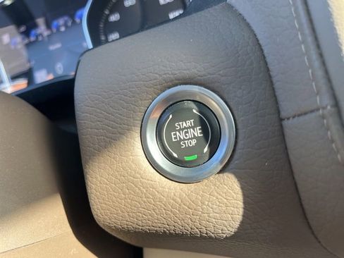 Used 2021 GMC Yukon Denali w/ Denali Ultimate Package image 25