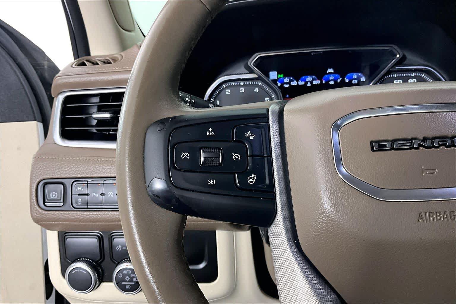 Used 2021 GMC Yukon Denali RWD image 22