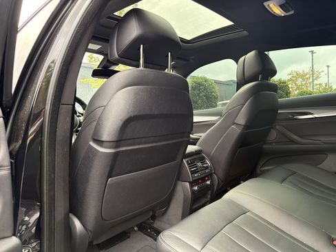 Used 2019 BMW X6 sDrive35i RWD image 23
