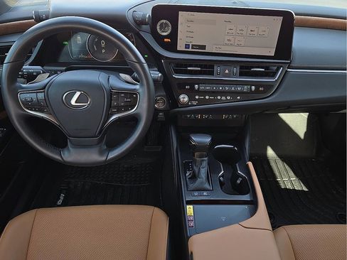 Used 2024 Lexus ES 300h w/ Premium Package image 11