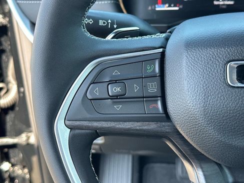 New 2025 Jeep Grand Cherokee Limited w/ Luxury Tech Group II AWD/4WD image 31