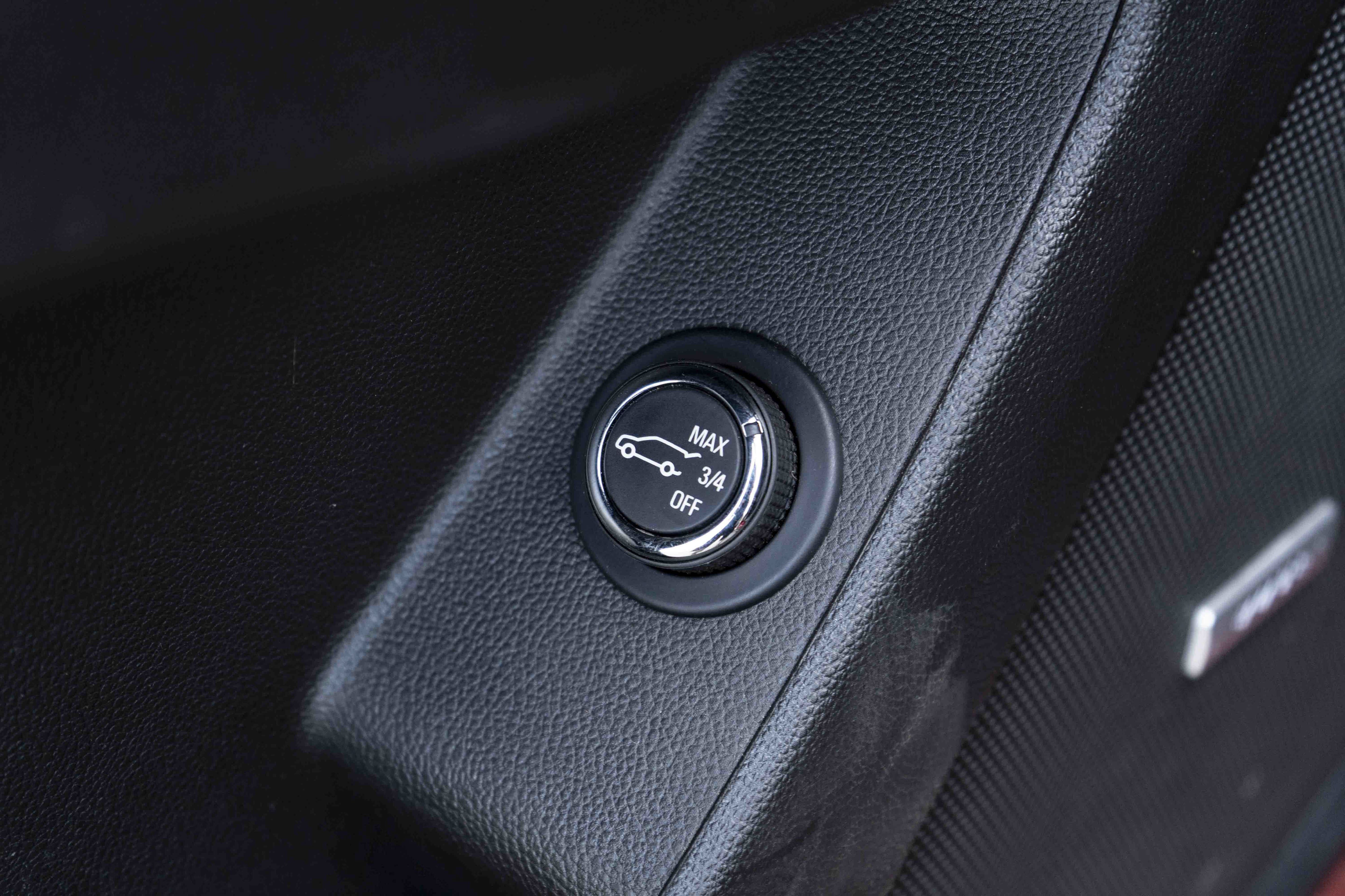 Used 2023 Chevrolet Traverse High Country w/ LPO, Floor Liner Package FWD image 42