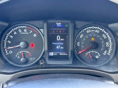 Used 2023 Toyota Tacoma SR AWD/4WD image 12