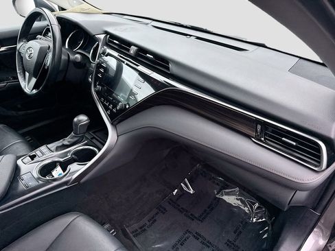 Used 2019 Toyota Camry XLE w/ Driver Assist Package image 28