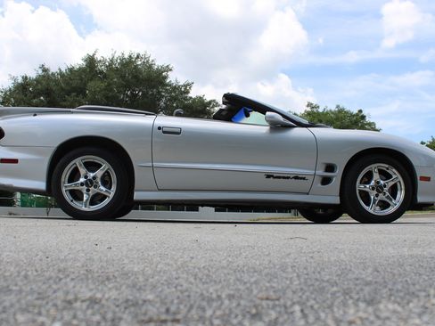 Used 1999 Pontiac Firebird Trans Am RWD image 23