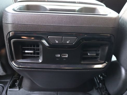 Used 2024 GMC Sierra 2500 AT4 w/ AT4 Premium Plus Package AWD/4WD image 56