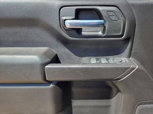 Used 2023 Chevrolet Silverado 1500 Custom RWD image 18