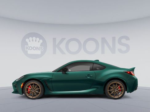 Used 2025 Toyota GR86 Hakone Edition RWD image 2