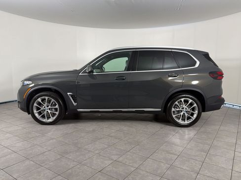 New 2026 BMW X5 xDrive40i w/ Executive Package AWD/4WD image 2