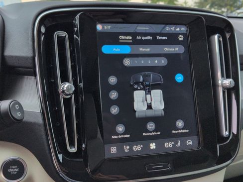 New 2026 Volvo XC40 B5 Ultra w/ Climate Package image 21