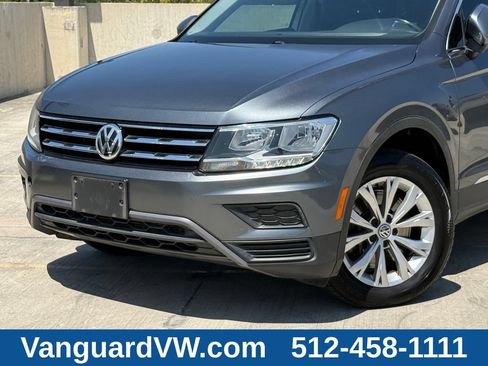 Used 2018 Volkswagen Tiguan SE FWD image 2