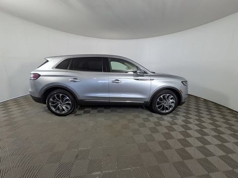Used 2023 Lincoln Nautilus Reserve w/ Equipment Group 201A AWD/4WD image 3