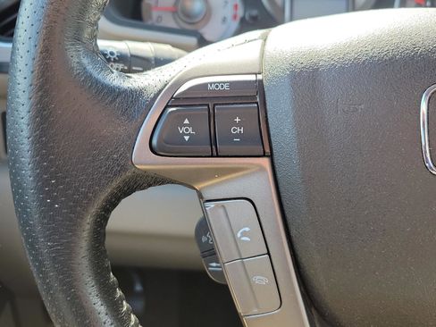 Used 2014 Honda Pilot Touring image 21