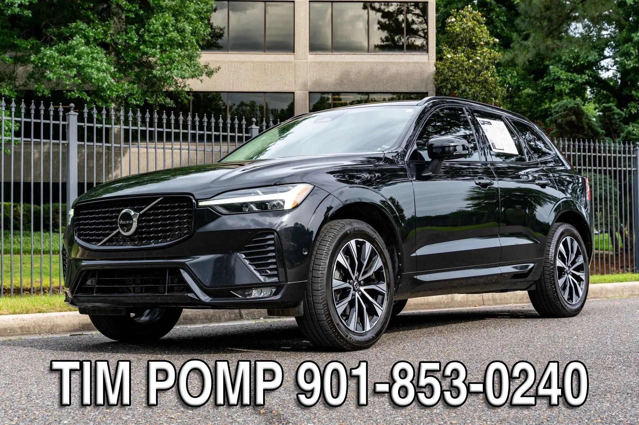 Used 2024 Volvo XC60 B5 Plus AWD/4WD image 1