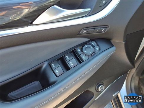 Used 2024 Buick Enclave Premium image 5