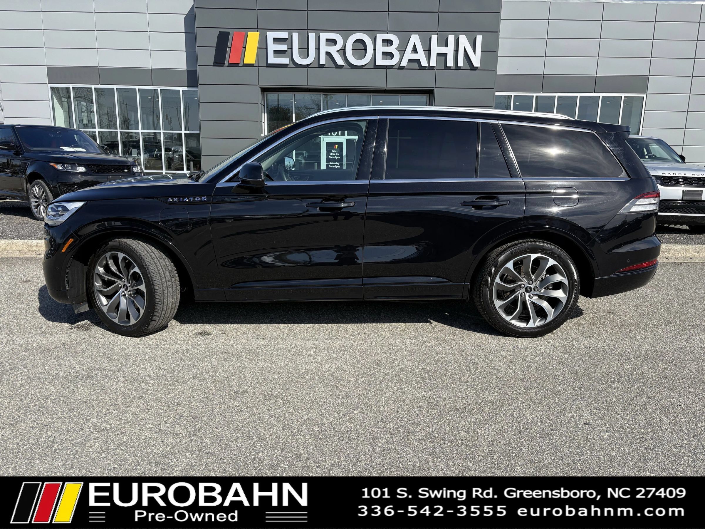 Used 2022 Lincoln Aviator Grand Touring w/ Equipment Group 301A AWD/4WD image 2