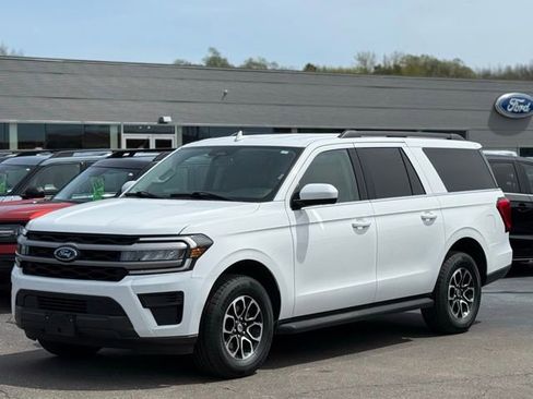 Used 2024 Ford Expedition Max XLT AWD/4WD image 39