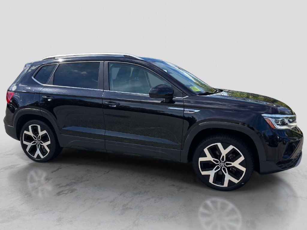 Used 2023 Volkswagen Taos SEL AWD/4WD image 6
