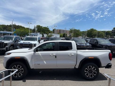 New 2026 GMC Canyon AT4 w/ Nightfall Edition AWD/4WD image 6