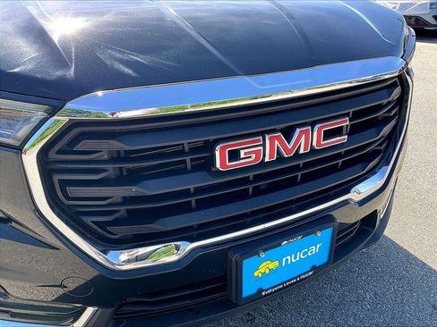 Used 2024 GMC Terrain SLE AWD/4WD image 28