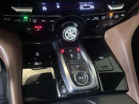 Used 2023 Acura MDX SH-AWD w/ Technology Package image 17