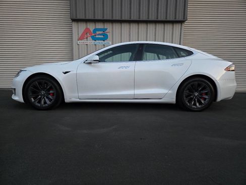 Used 2020 Tesla Model S Performance image 3